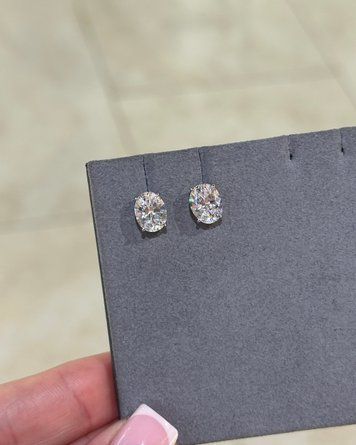 Сережки Пусети 100 граней Овал Білий Фіаніт 7*9мм 2гр Срібло 925 101347 101347 фото