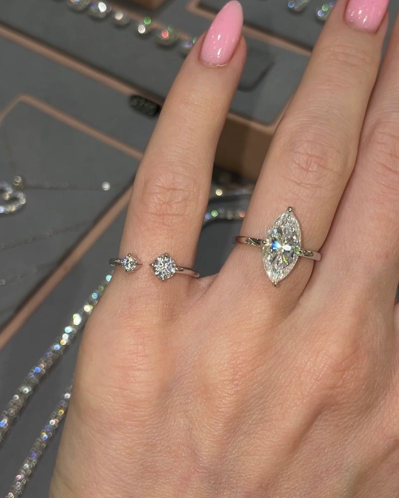Каблучки Муас D1 0.4ct 4.5мм Коло D1 3мм Коло срібло 1.5 без клейма 101482 101482 фото