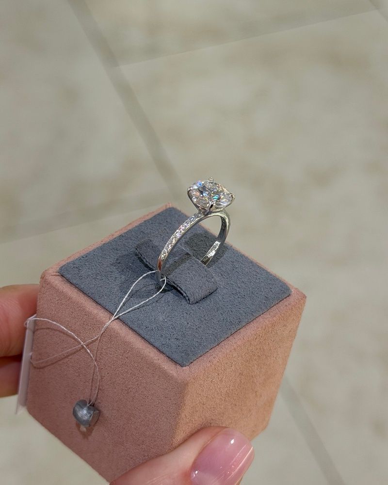 Каблучки Муас 1D 2ct 8мм 16D 1.25мм Коло 2,0гр срібло 925 101451 101451 фото