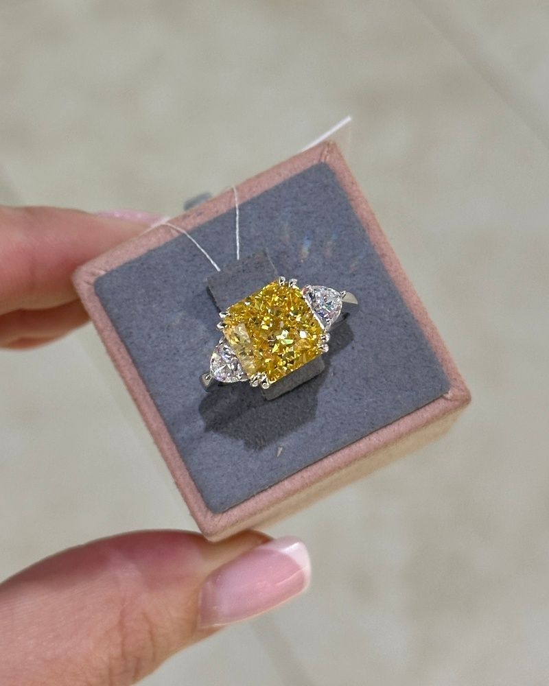 Каблучки Жовтий камінь 10*10мм 100 граней Фіаніт 5,7гр срібло 925 100071 100071 фото