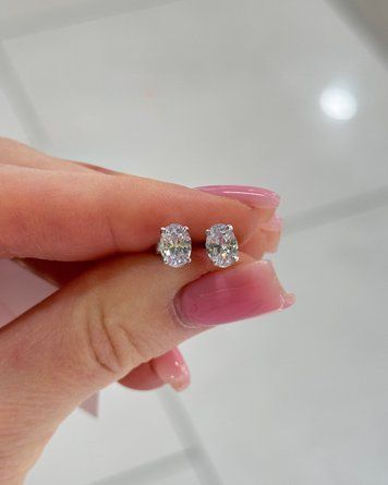 Сережки пусети 100 граней Овал Білий Фіаніт 5*7мм 1,25гр срібло 925 100728 100728 фото