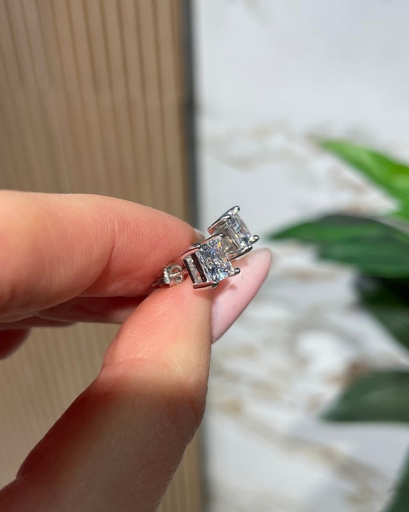 Сережки Пусети Закрутка Квадрат Фіаніт 6мм 1,2ct*2 2,1гр срібло 925 101184 101184 фото