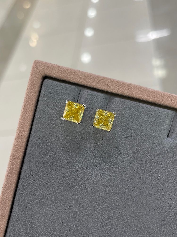Сережки Пусети Жовті 100гран Квадрат Фіаніт 2,0гр срібло 925 101117 101117 фото