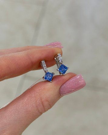 Сережки Англ заст Блакитний квадрат Фіаніт 2,9гр Срібло 925 100845 100845 фото